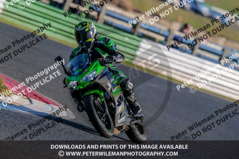 PJM Wedding Photography;enduro digital images;event digital images;eventdigitalimages;mallory park;mallory park photographs;mallory park trackday;mallory park trackday photographs;no limits trackdays;peter wileman photography;racing digital images;trackday digital images;trackday photos